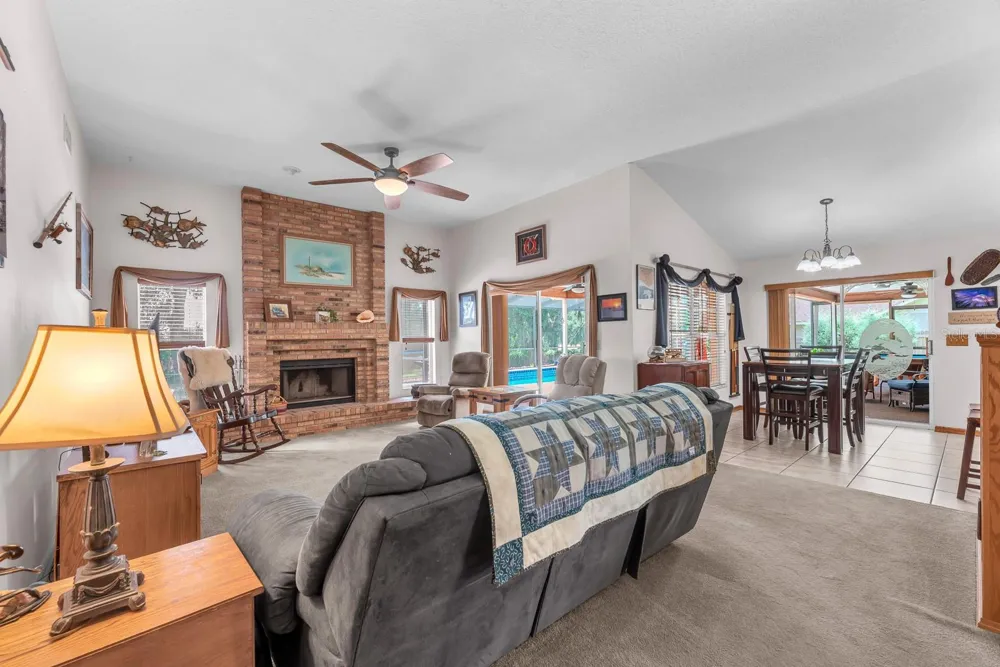 621 PENN NATIONAL ROAD Seffner, FL 33584