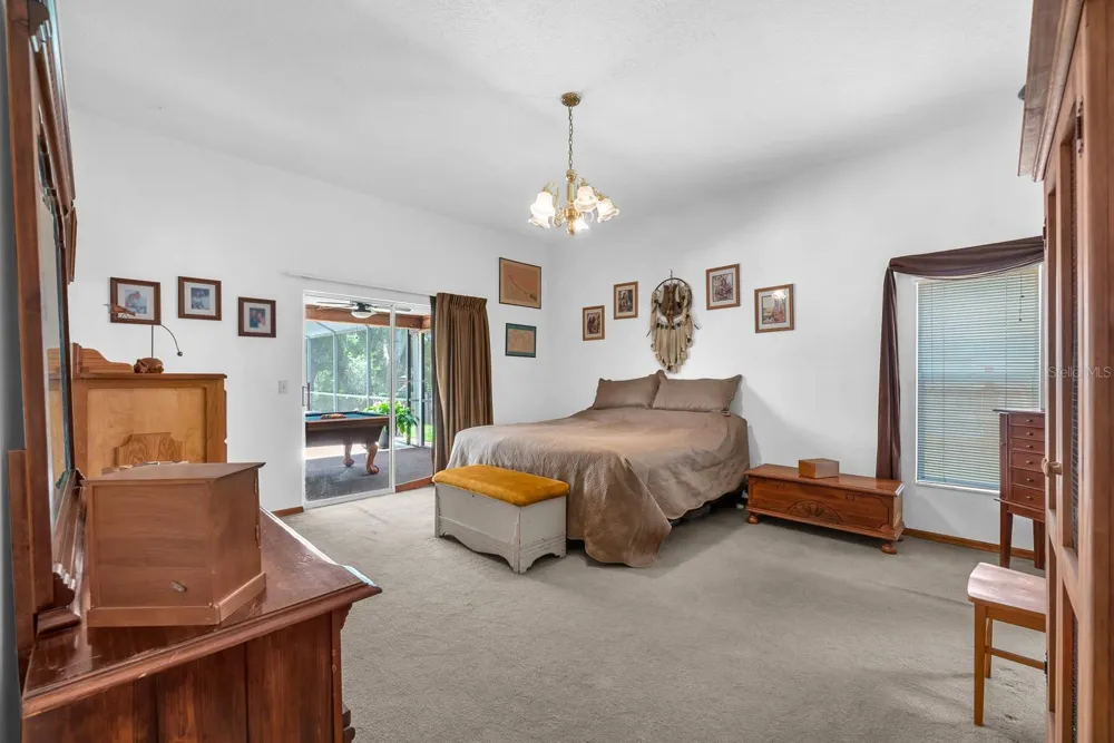 621 PENN NATIONAL ROAD Seffner, FL 33584