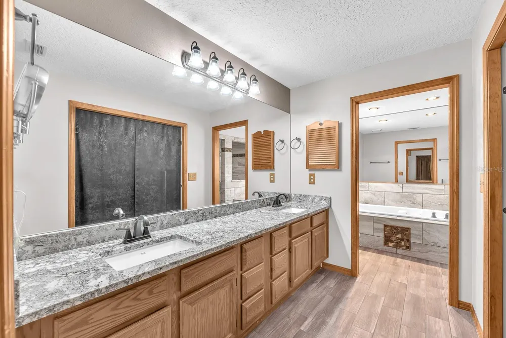 621 PENN NATIONAL ROAD Seffner, FL 33584