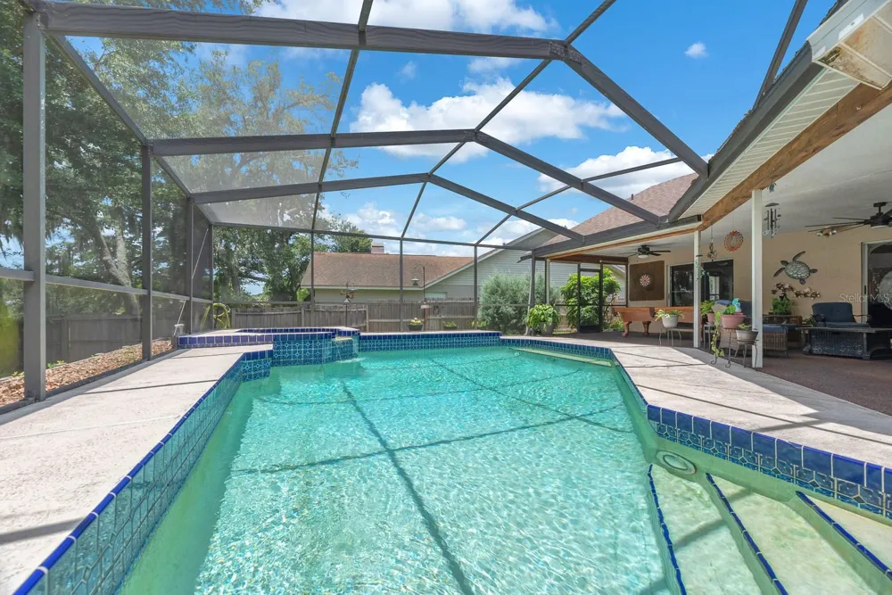 621 PENN NATIONAL ROAD Seffner, FL 33584