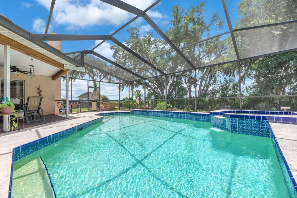 621 PENN NATIONAL ROAD Seffner, FL 33584