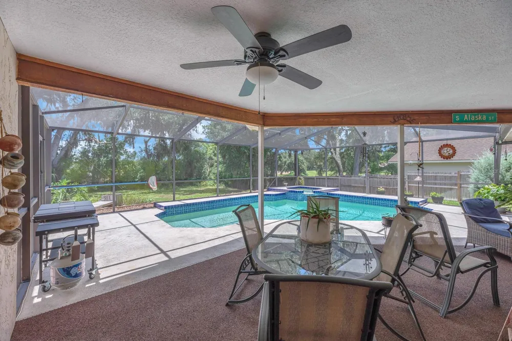 621 PENN NATIONAL ROAD Seffner, FL 33584