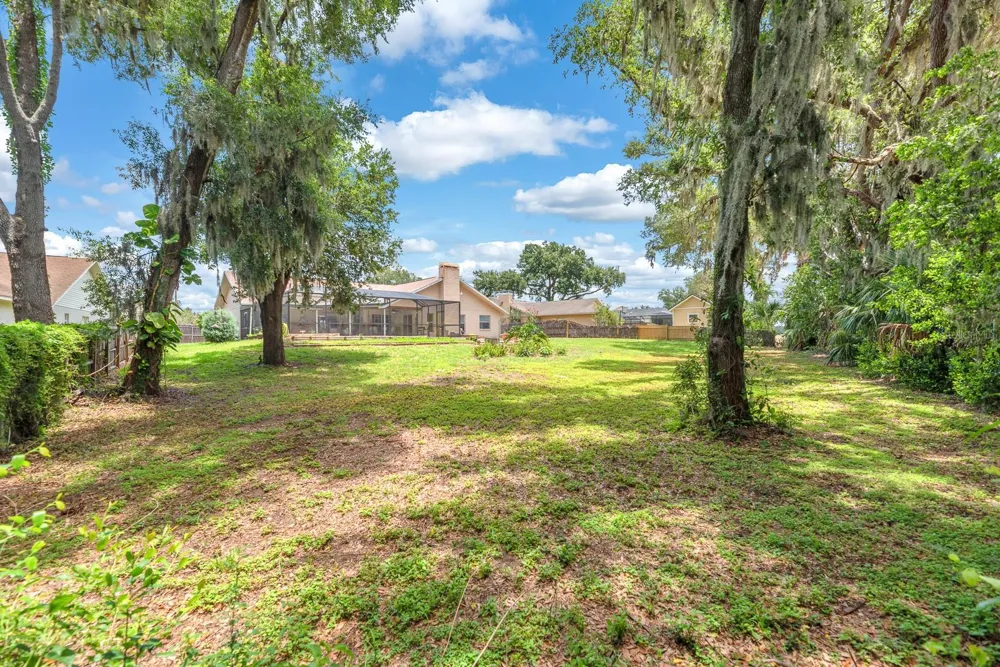 621 PENN NATIONAL ROAD Seffner, FL 33584