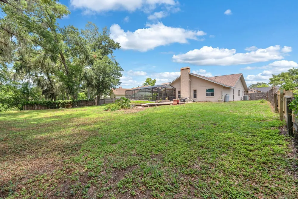 621 PENN NATIONAL ROAD Seffner, FL 33584