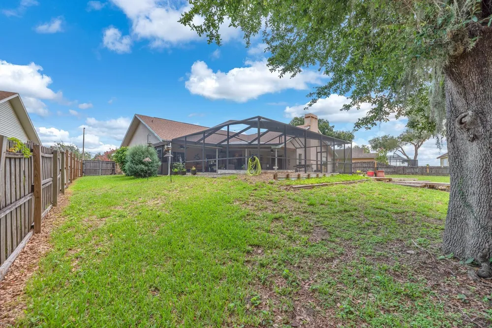 621 PENN NATIONAL ROAD Seffner, FL 33584