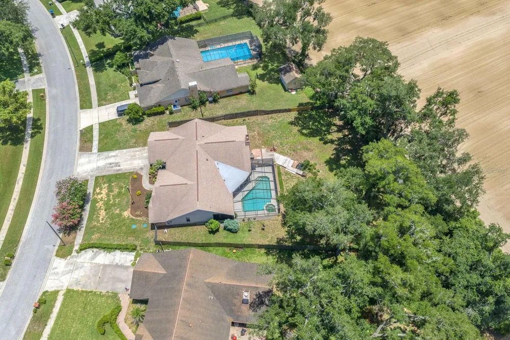 621 PENN NATIONAL ROAD Seffner, FL 33584