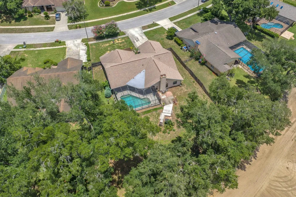 621 PENN NATIONAL ROAD Seffner, FL 33584