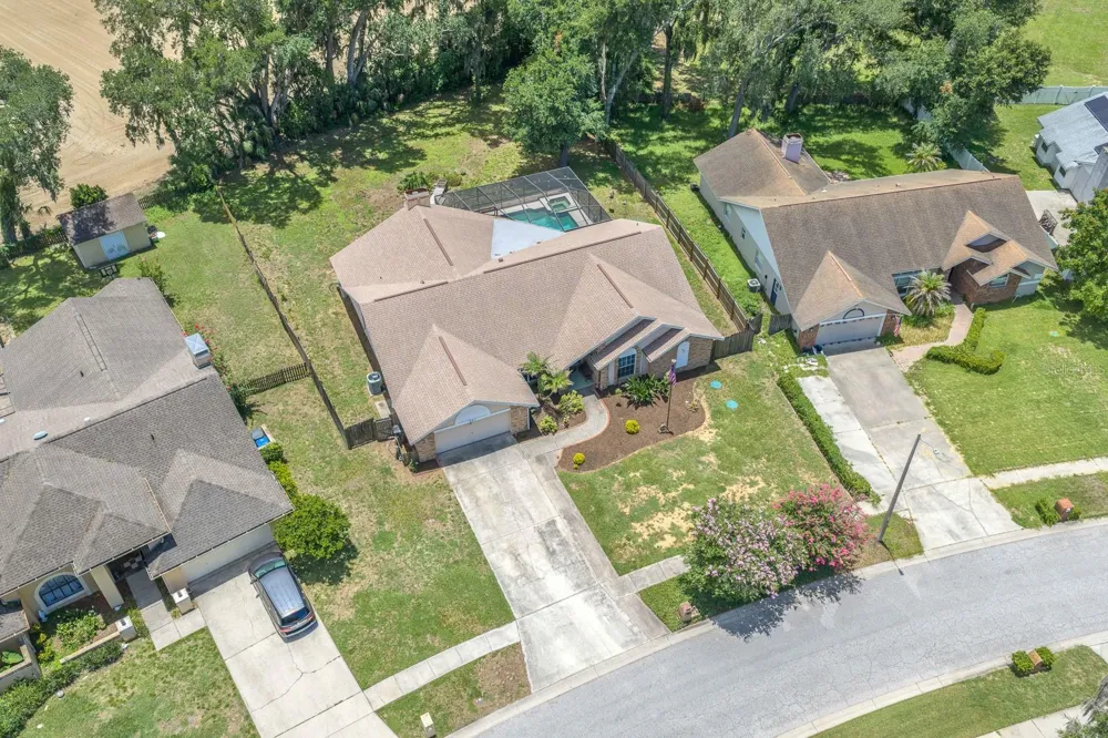 621 PENN NATIONAL ROAD Seffner, FL 33584