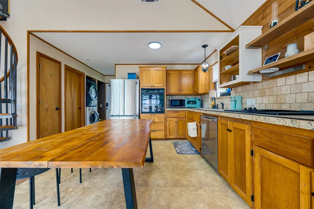 4737 Sunrise Drive Chandler, TX 75758