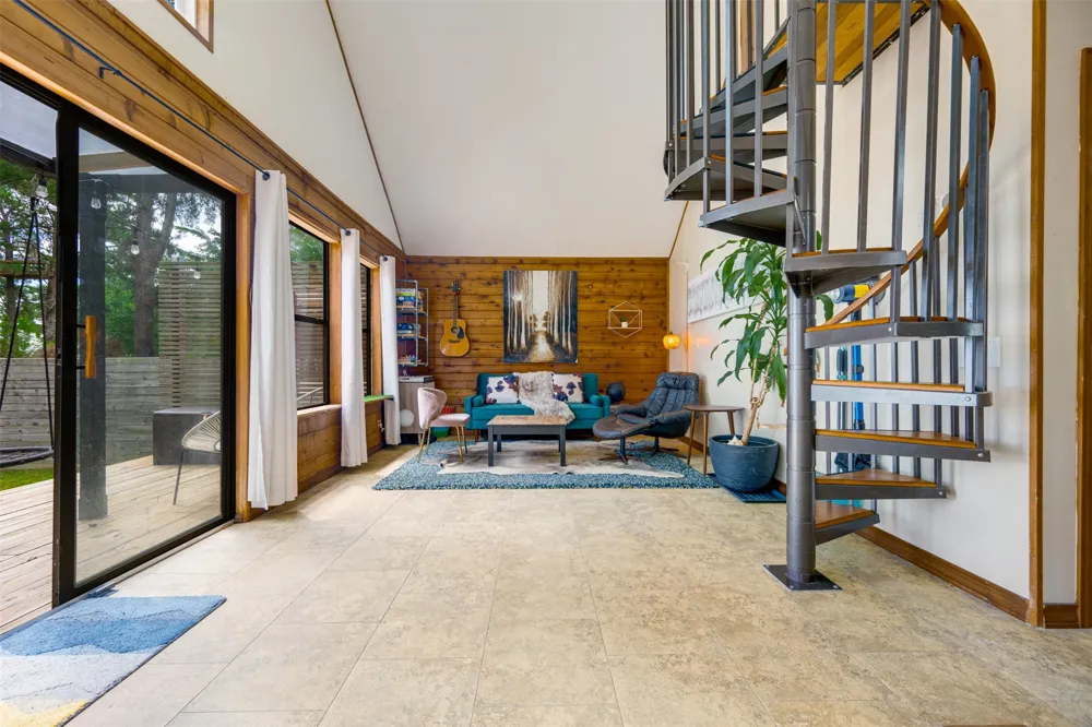 4737 Sunrise Drive Chandler, TX 75758
