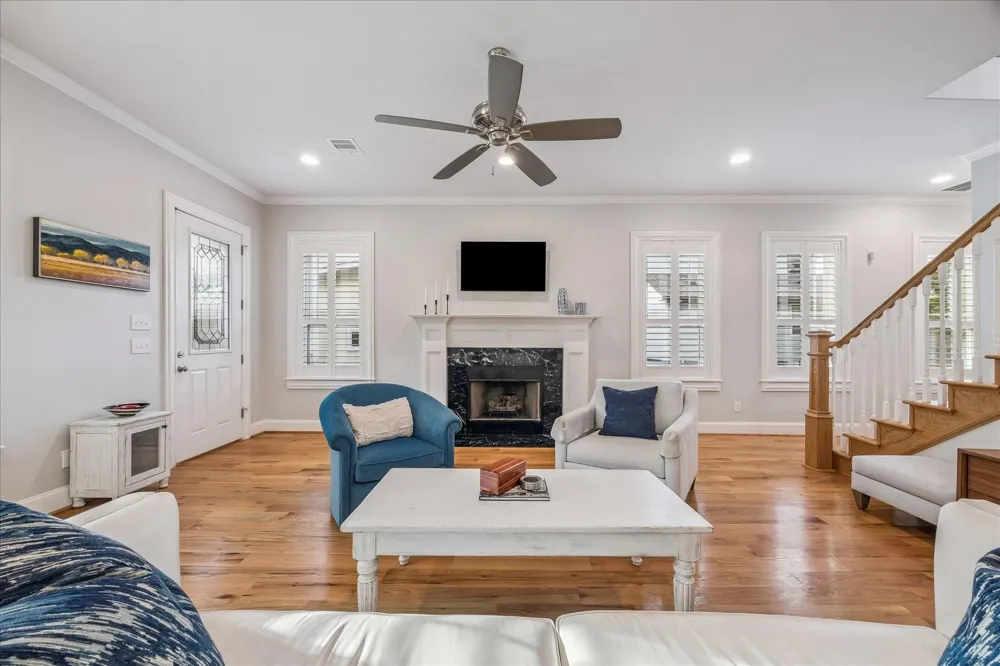 209 Queen Road Clear Lake Shores, TX 77565