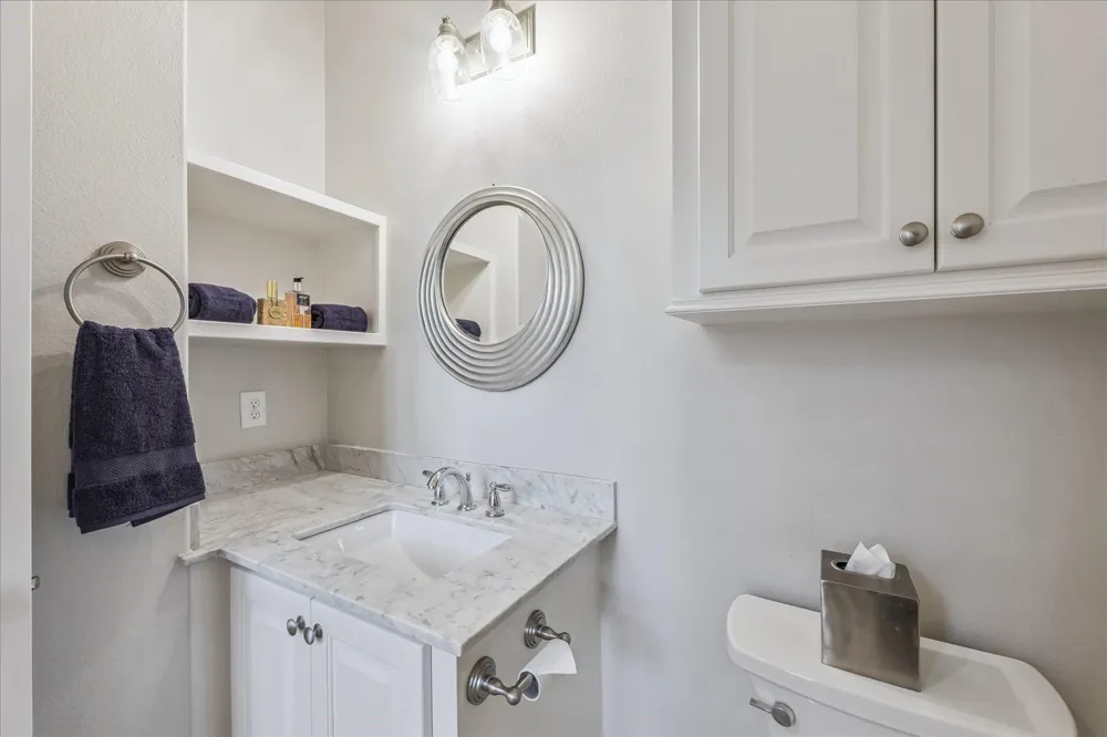 209 Queen Road Clear Lake Shores, TX 77565