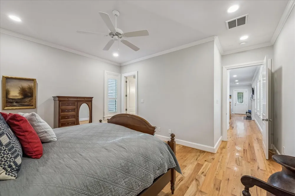 209 Queen Road Clear Lake Shores, TX 77565