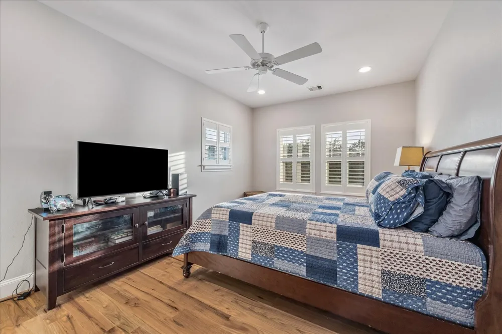 209 Queen Road Clear Lake Shores, TX 77565