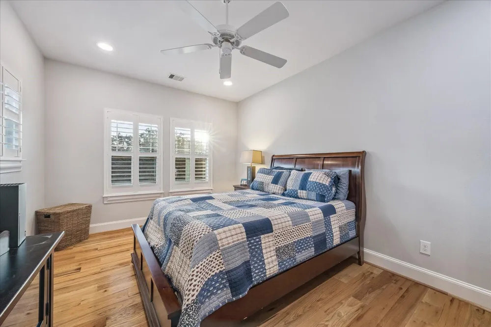 209 Queen Road Clear Lake Shores, TX 77565