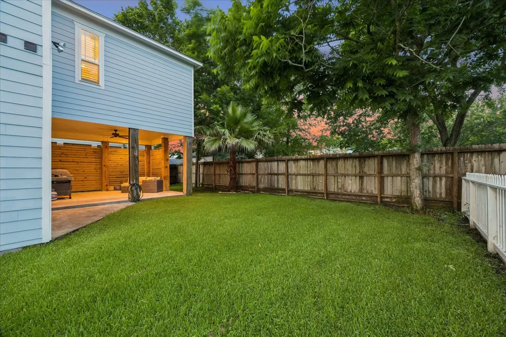209 Queen Road Clear Lake Shores, TX 77565