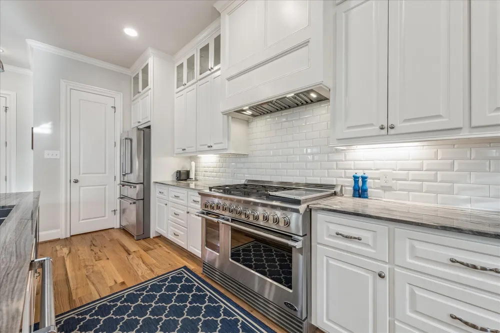 209 Queen Road Clear Lake Shores, TX 77565