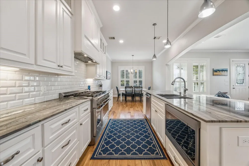 209 Queen Road Clear Lake Shores, TX 77565