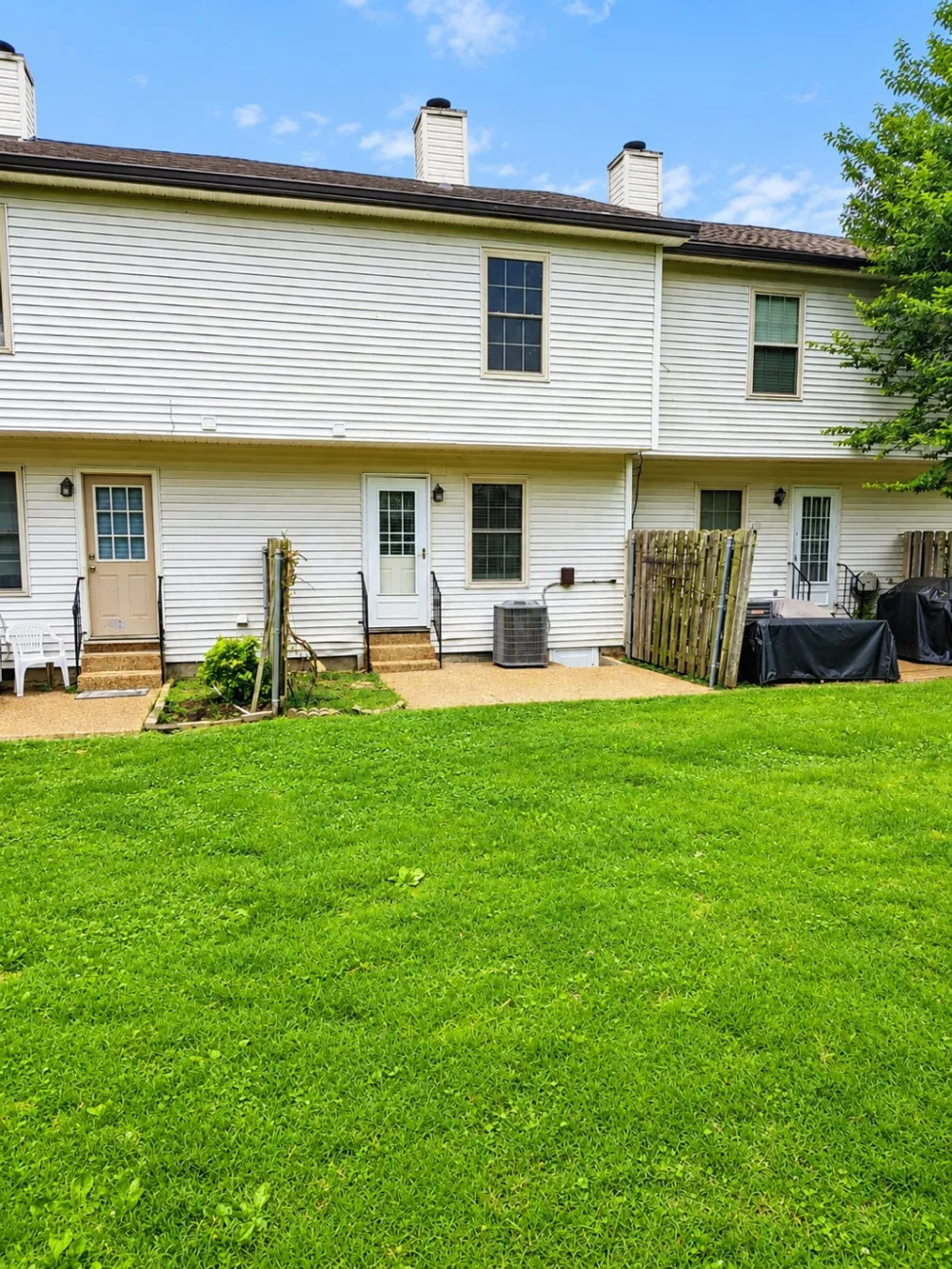 250 Sanders Ferry Rd #21 Hendersonville, TN 37075