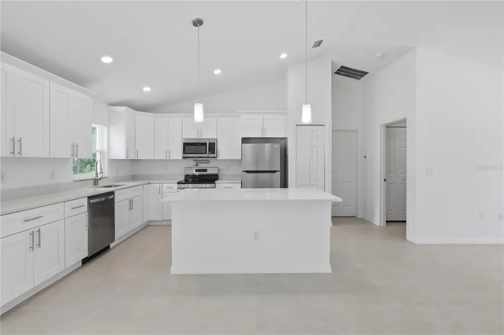 3 SEQUOIA DRIVE TRACE Ocklawaha, FL 32179