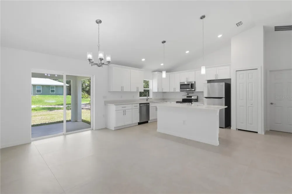 3 SEQUOIA DRIVE TRACE Ocklawaha, FL 32179