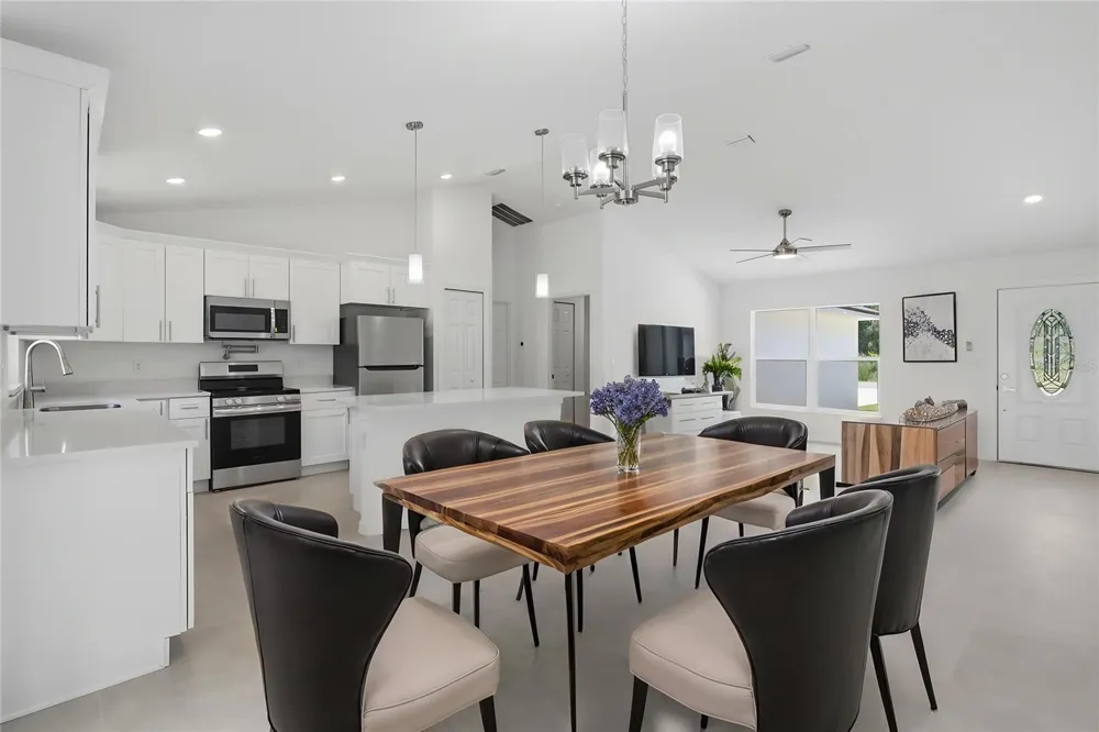 3 SEQUOIA DRIVE TRACE Ocklawaha, FL 32179