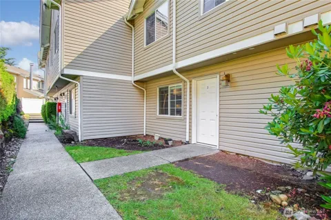 2100 S 336th Street #Q3