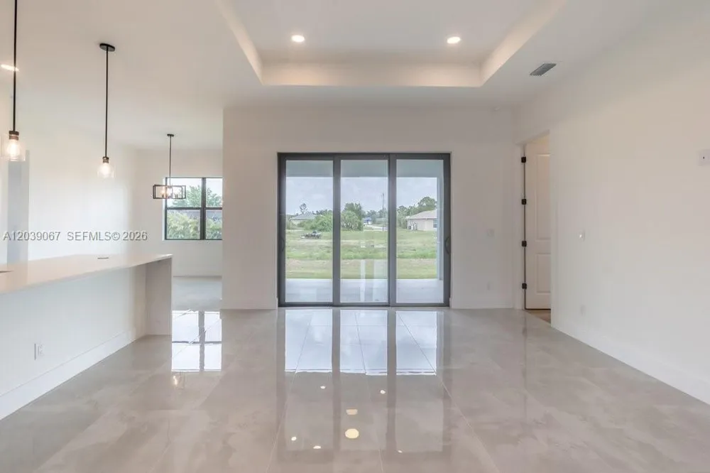 5054 Benton St Lehigh Acres, FL 33971