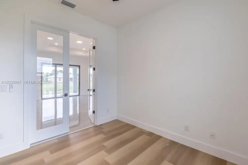 5054 Benton St Lehigh Acres, FL 33971