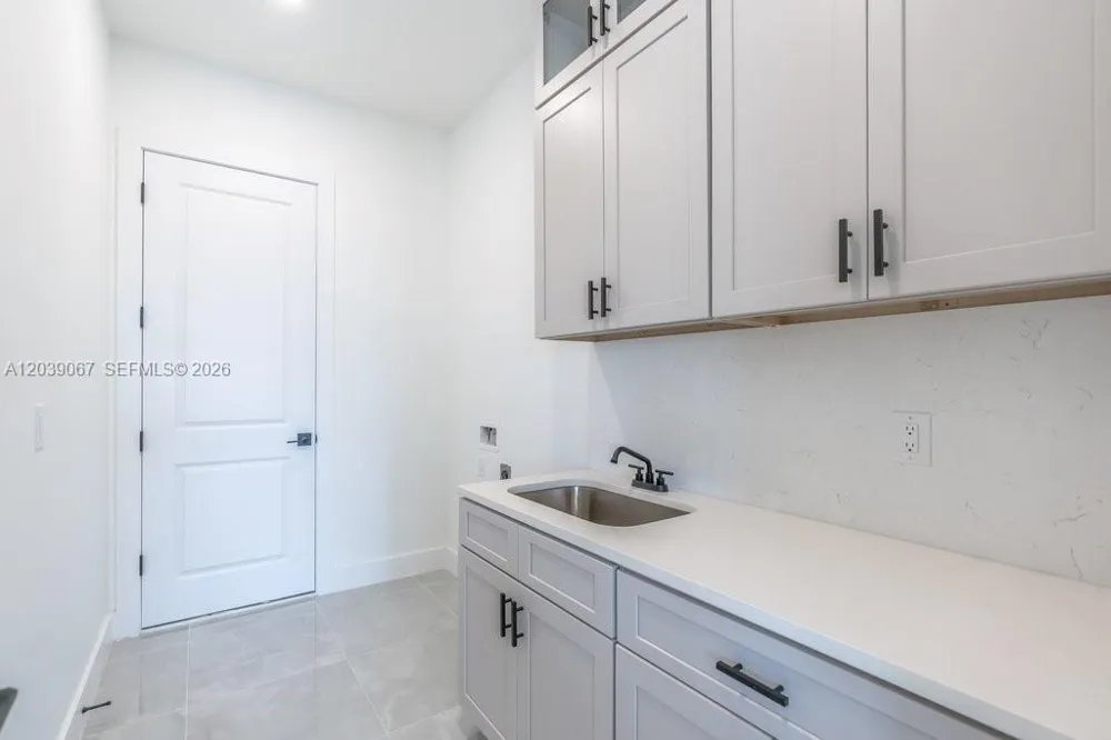 5054 Benton St Lehigh Acres, FL 33971