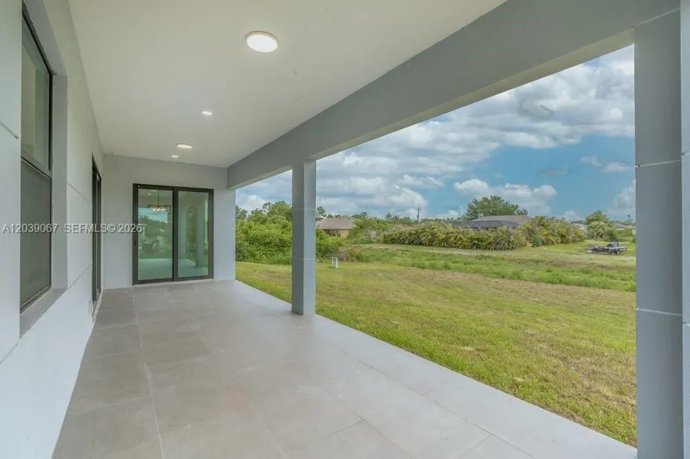 5054 Benton St Lehigh Acres, FL 33971