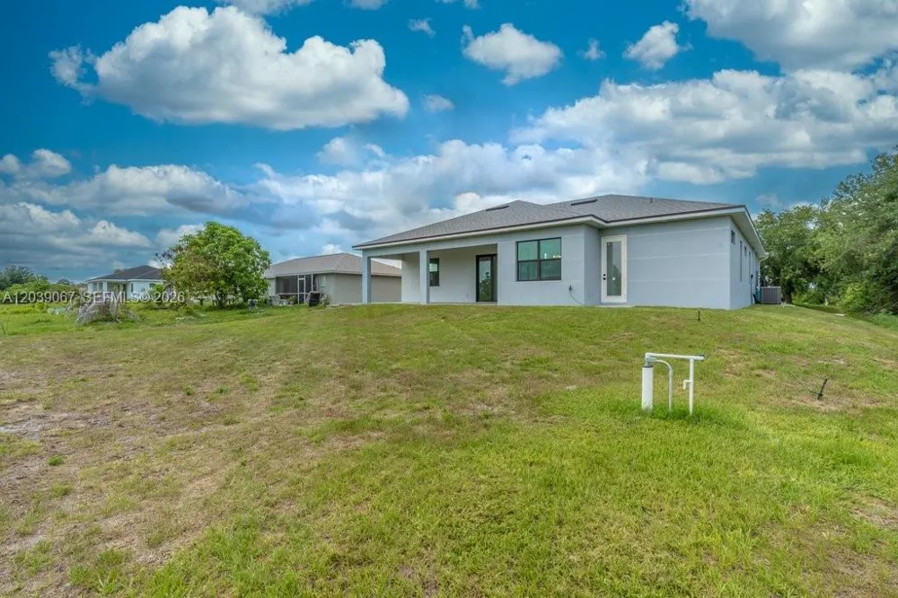 5054 Benton St Lehigh Acres, FL 33971