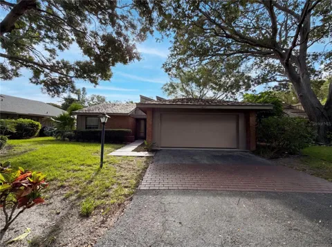 1407 WILLOW OAK CIRCLE #1407