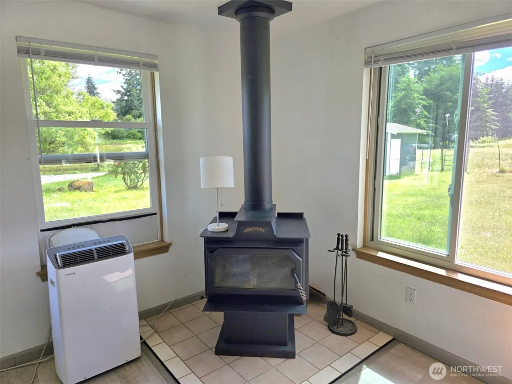 11916 Fillman Road SE Rainier, WA 98576