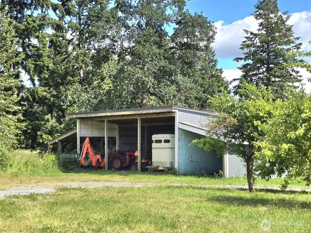 11916 Fillman Road SE Rainier, WA 98576