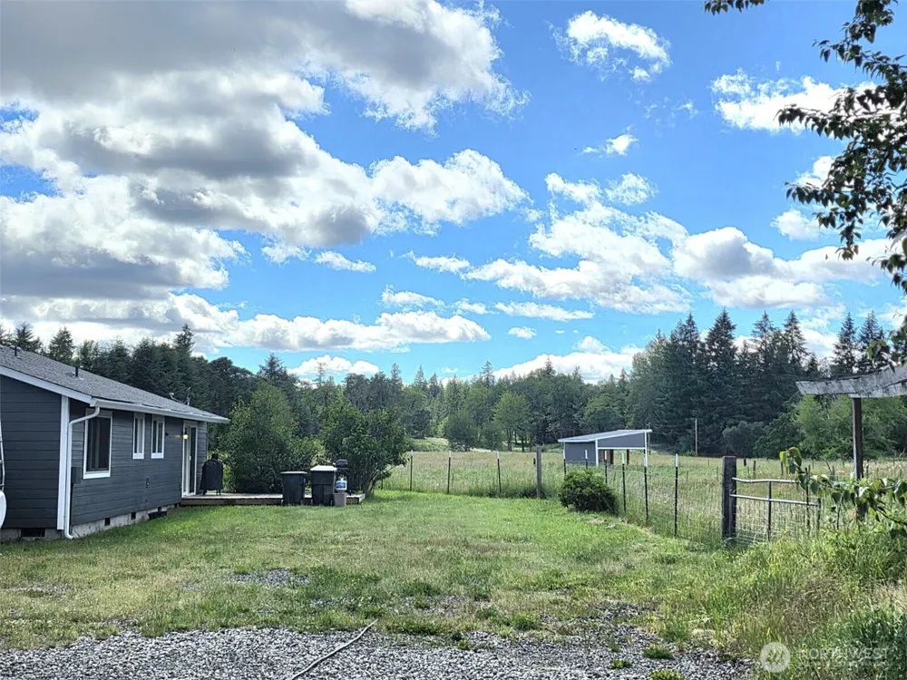 11916 Fillman Road SE Rainier, WA 98576