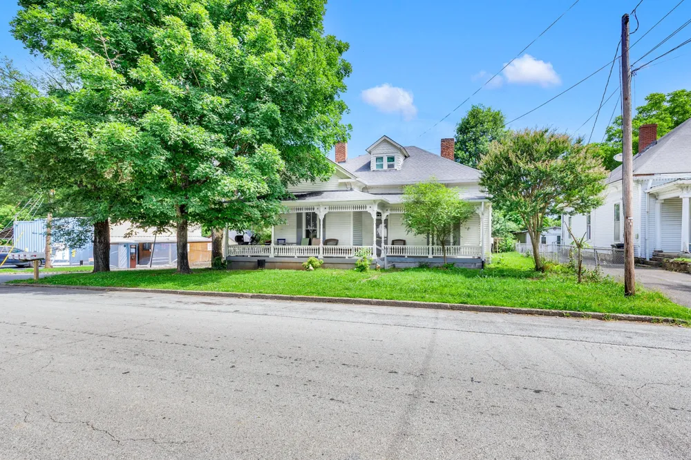 322 W 12th St #1 Columbia, TN 38401