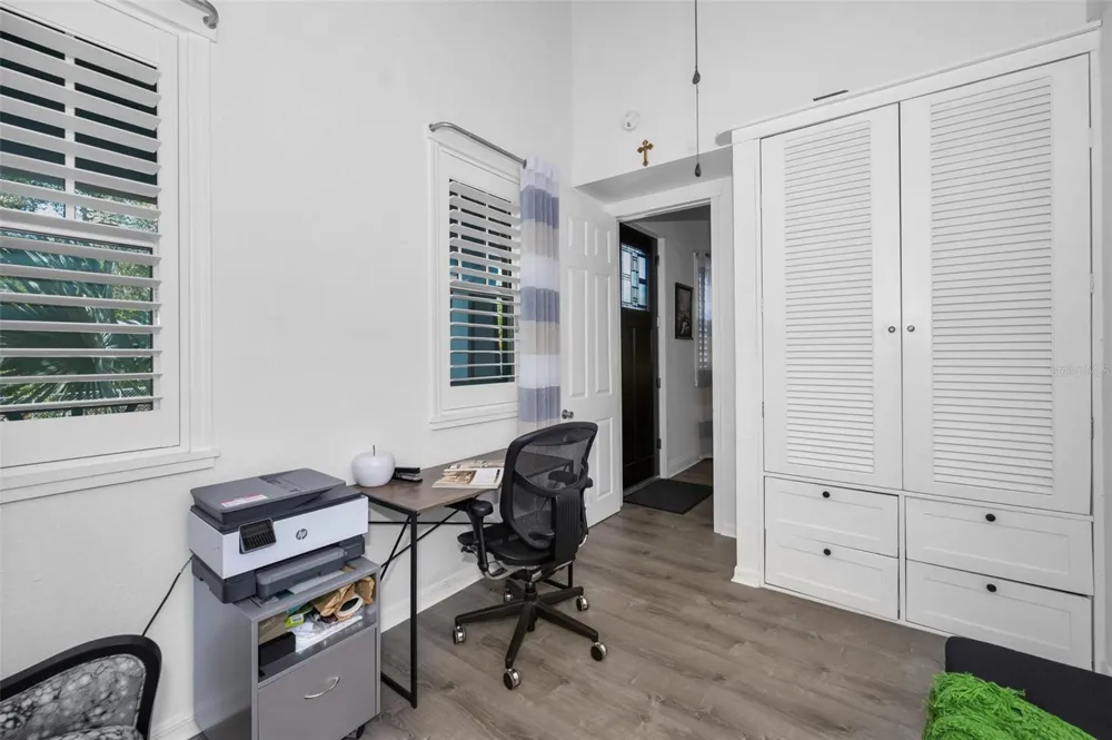 525 LEXINGTON STREET Dunedin, FL 34698