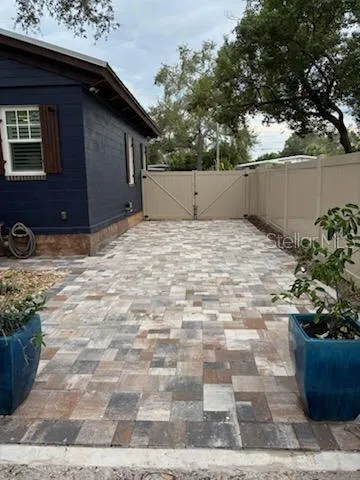525 LEXINGTON STREET Dunedin, FL 34698