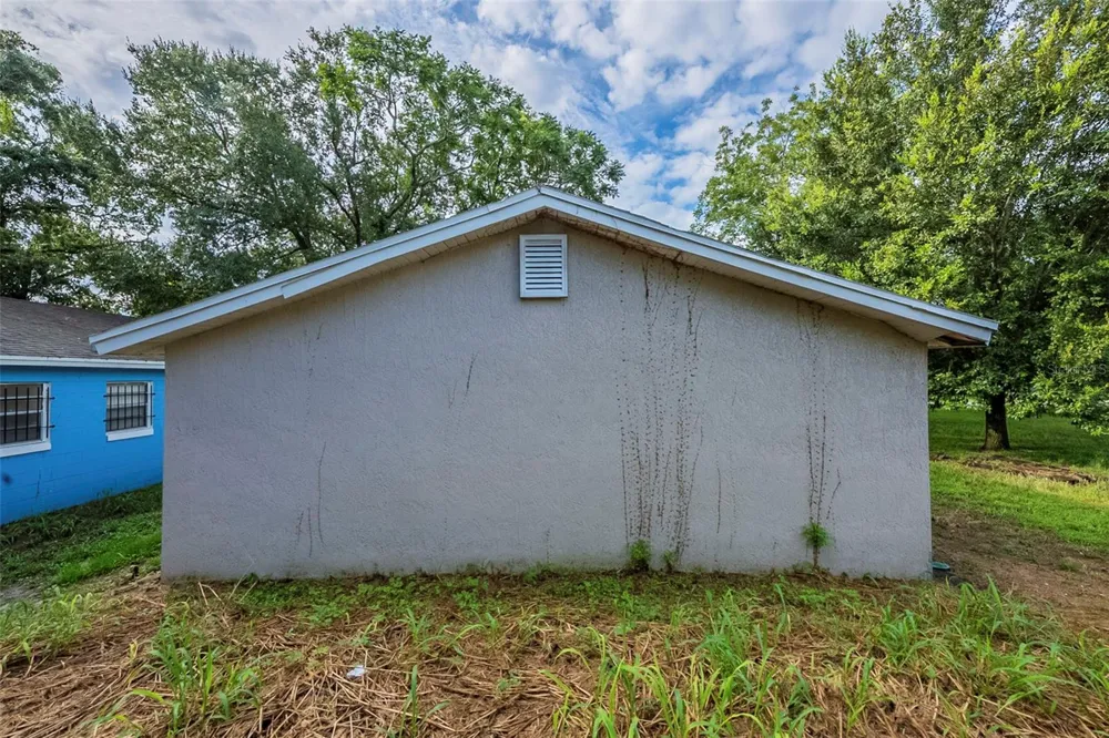 523 CARVER BOULEVARD Orlando, FL 32810