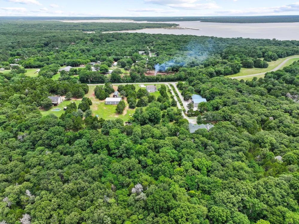 207 Paradise Park Road Pottsboro, TX 75076