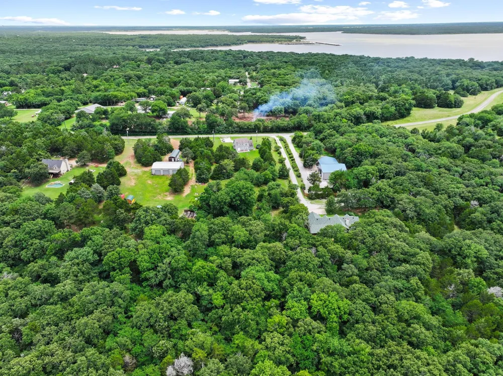 207 Paradise Park Road Pottsboro, TX 75076