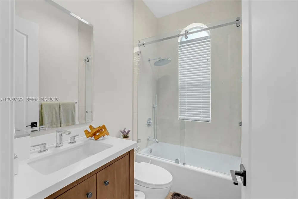 11111 SW 77th Ave Pinecrest, FL 33156