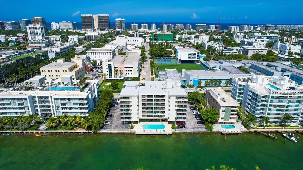 9500 W Bay Harbor Dr #7D Bay Harbor Islands, FL 33154
