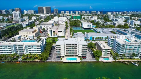 9500 W Bay Harbor Dr #7D