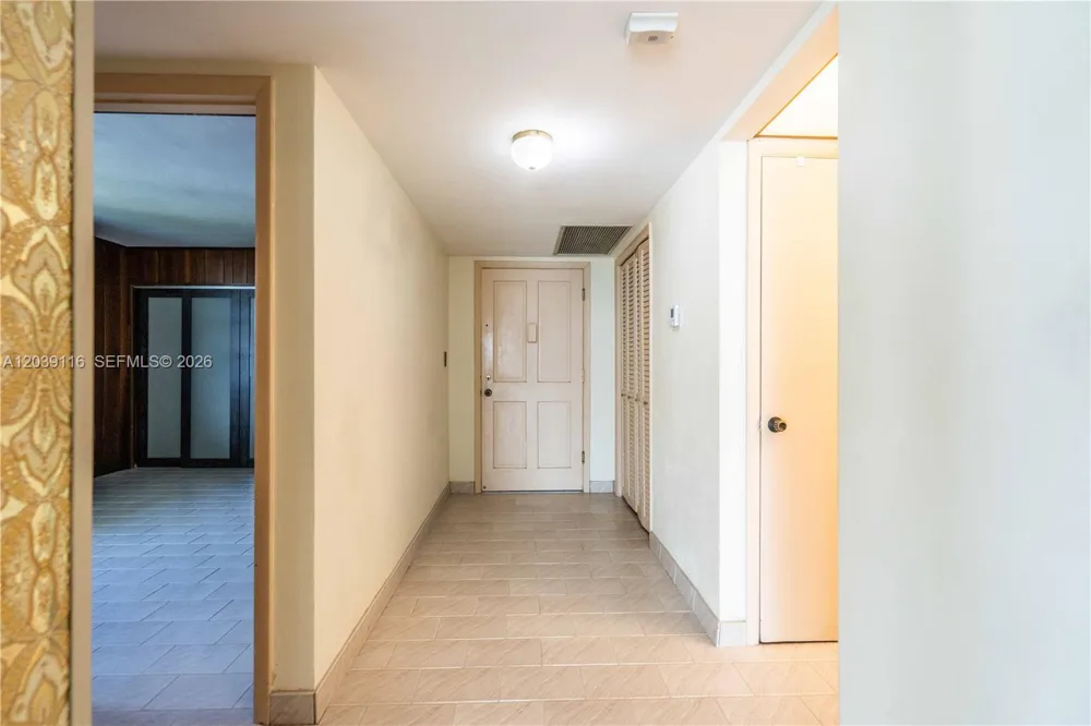 9500 W Bay Harbor Dr #7D Bay Harbor Islands, FL 33154