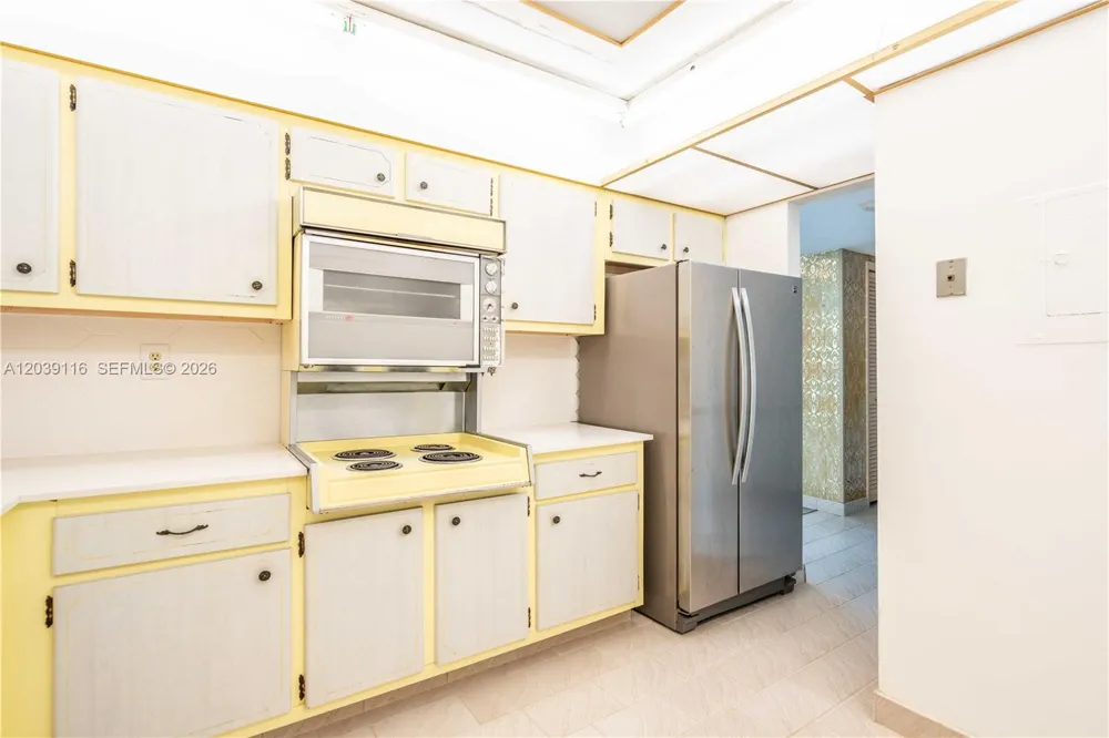 9500 W Bay Harbor Dr #7D Bay Harbor Islands, FL 33154