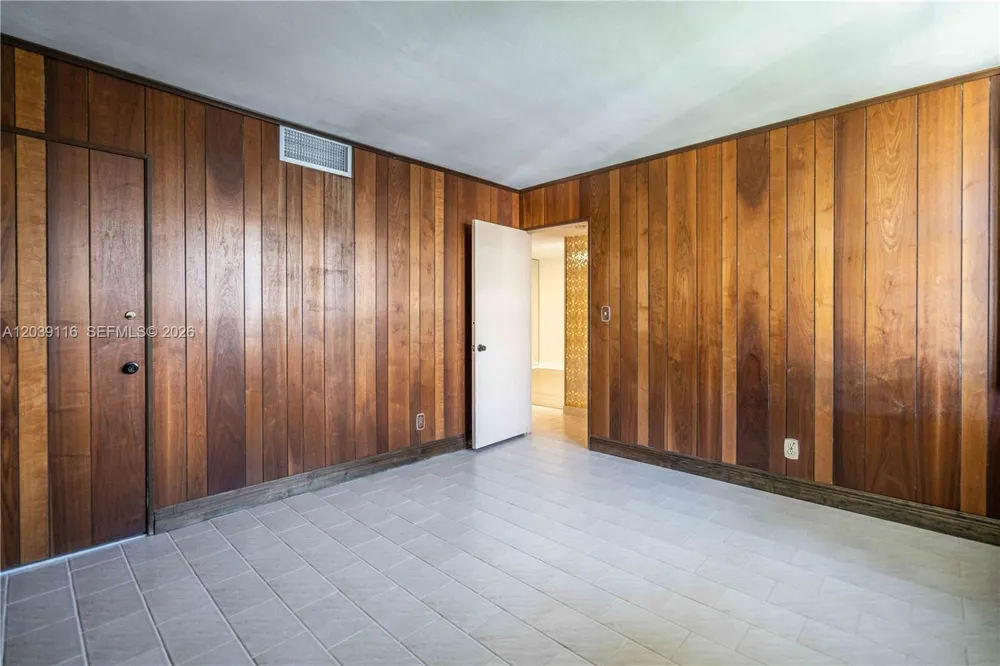 9500 W Bay Harbor Dr #7D Bay Harbor Islands, FL 33154