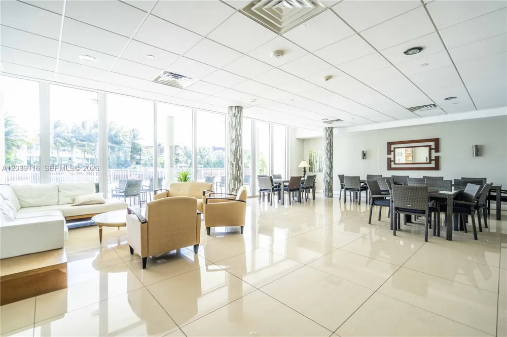 9500 W Bay Harbor Dr #7D Bay Harbor Islands, FL 33154