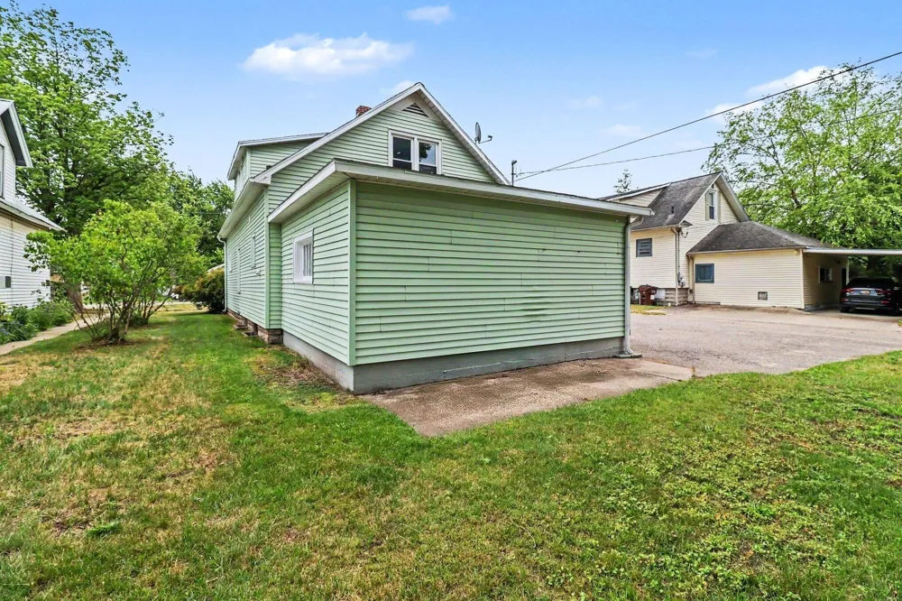 109 Franklin Street Ludington City, MI 49431